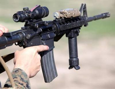 M4系列卡賓槍在美軍中的普及及其熱能裝備集成